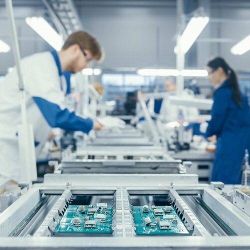 Kiedy produkcja elektroniki na zamówienie jest kompleksowa?